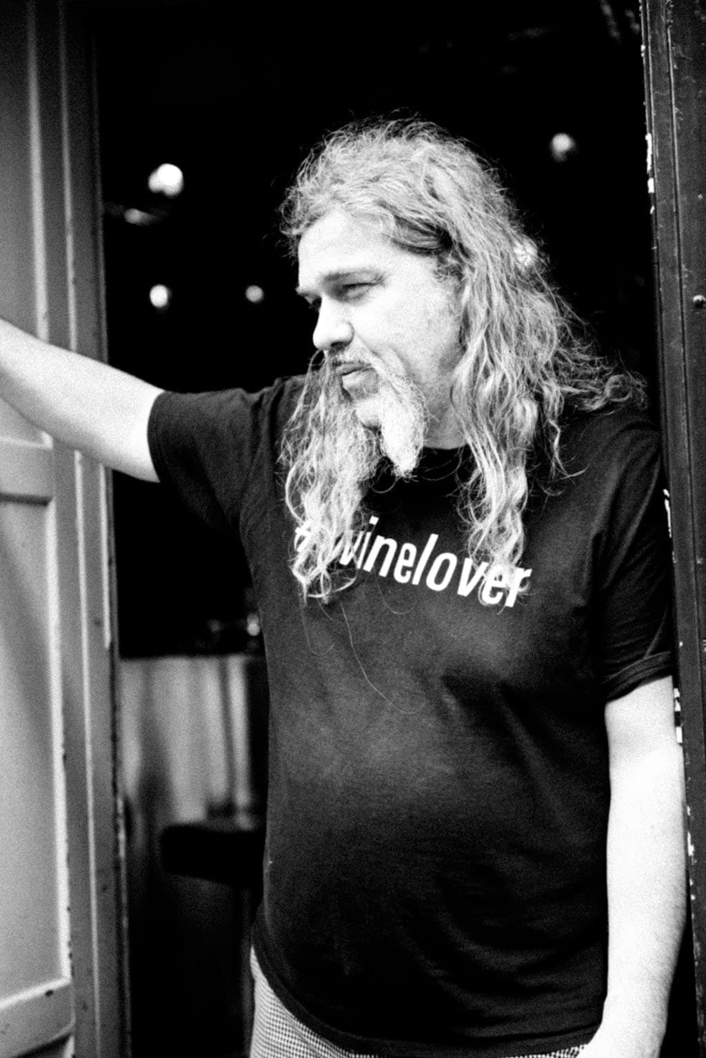 Grillade marshmallows med varm chokladsås och färska körsbär