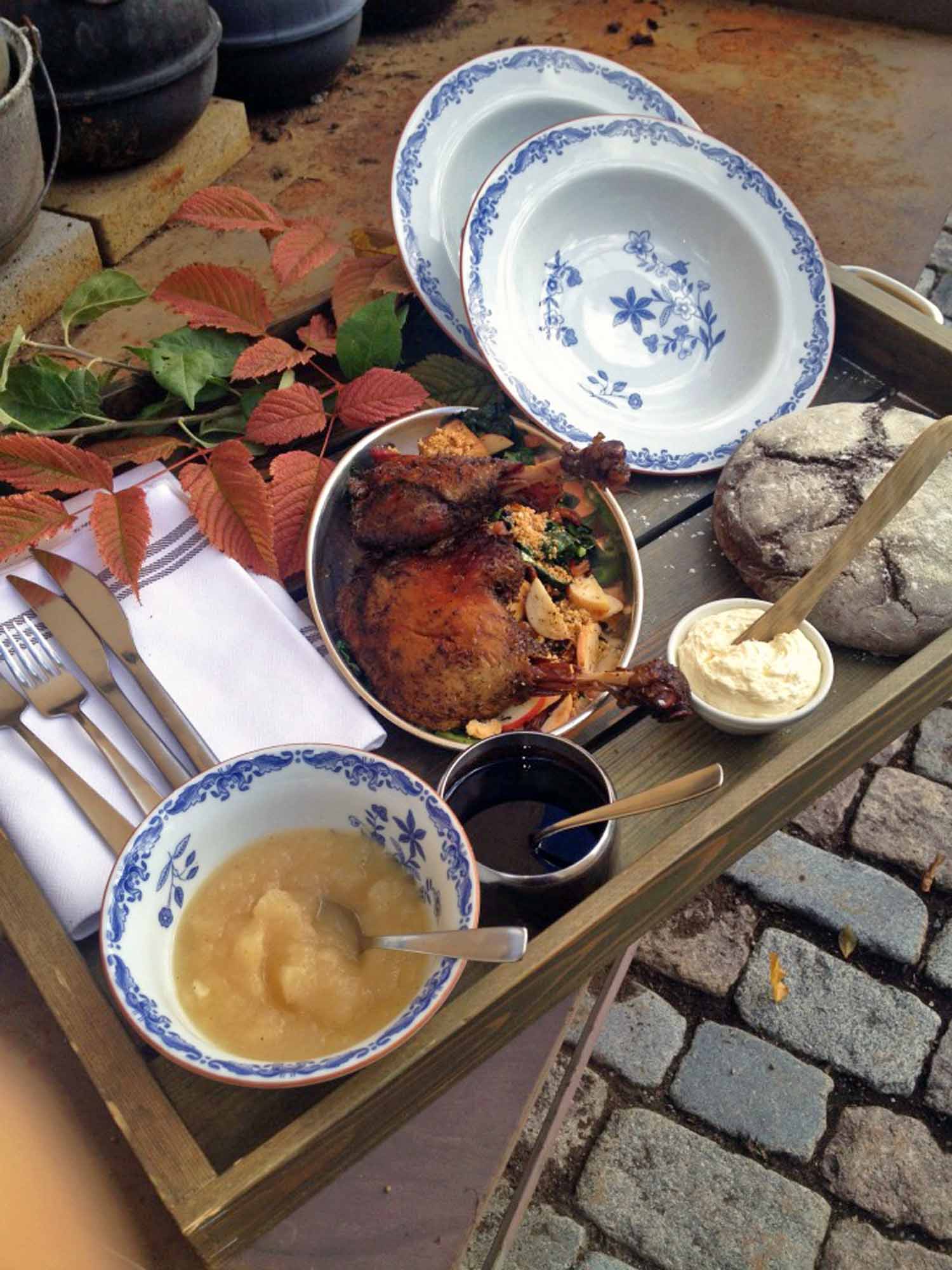 bild på Kockens tips från Tomas Lindh – Sockerstekt svartkålssallad med svenska höstäpplen