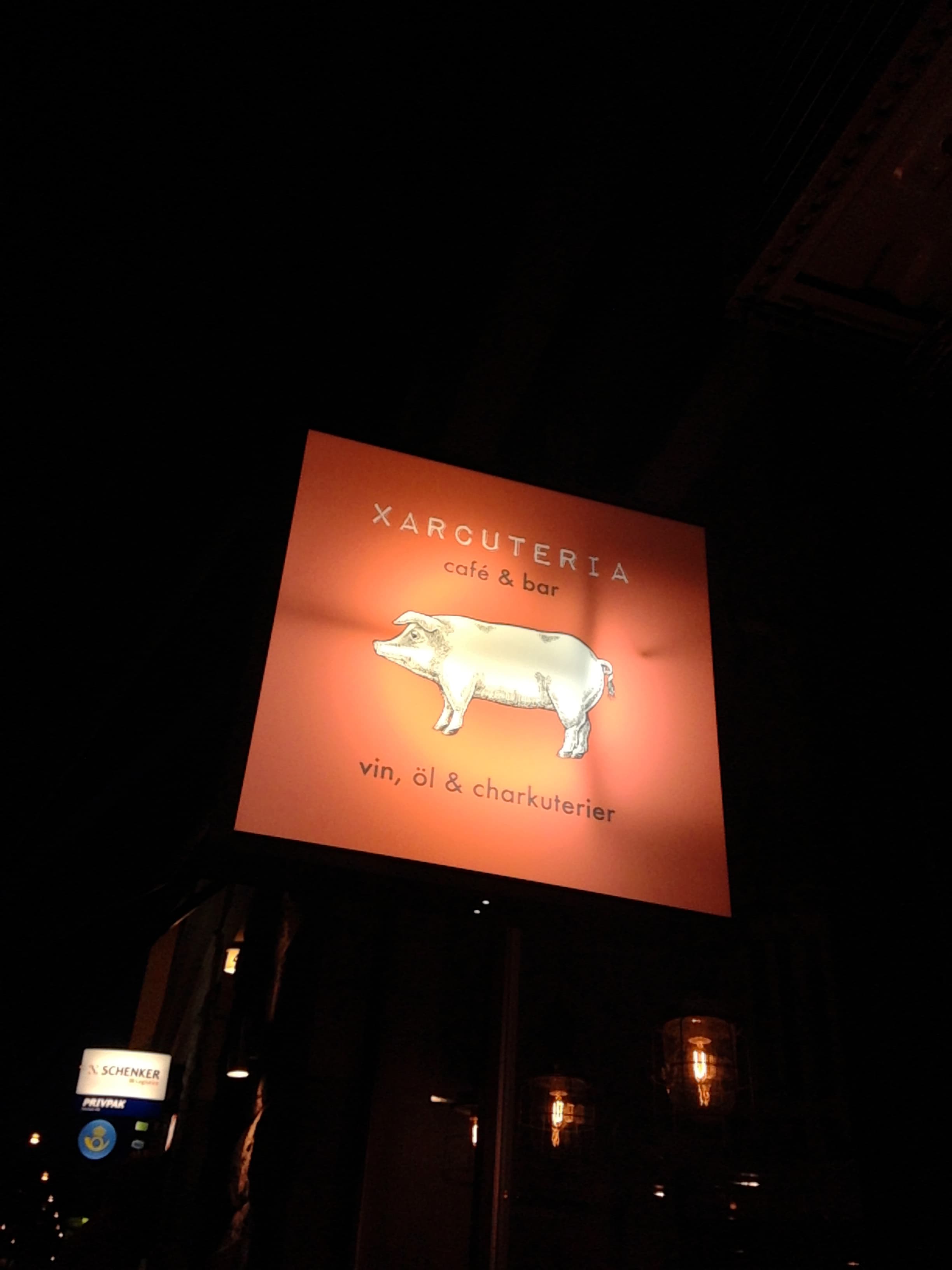 Xarck, vin, öl och kaffe på Xarcuteria.