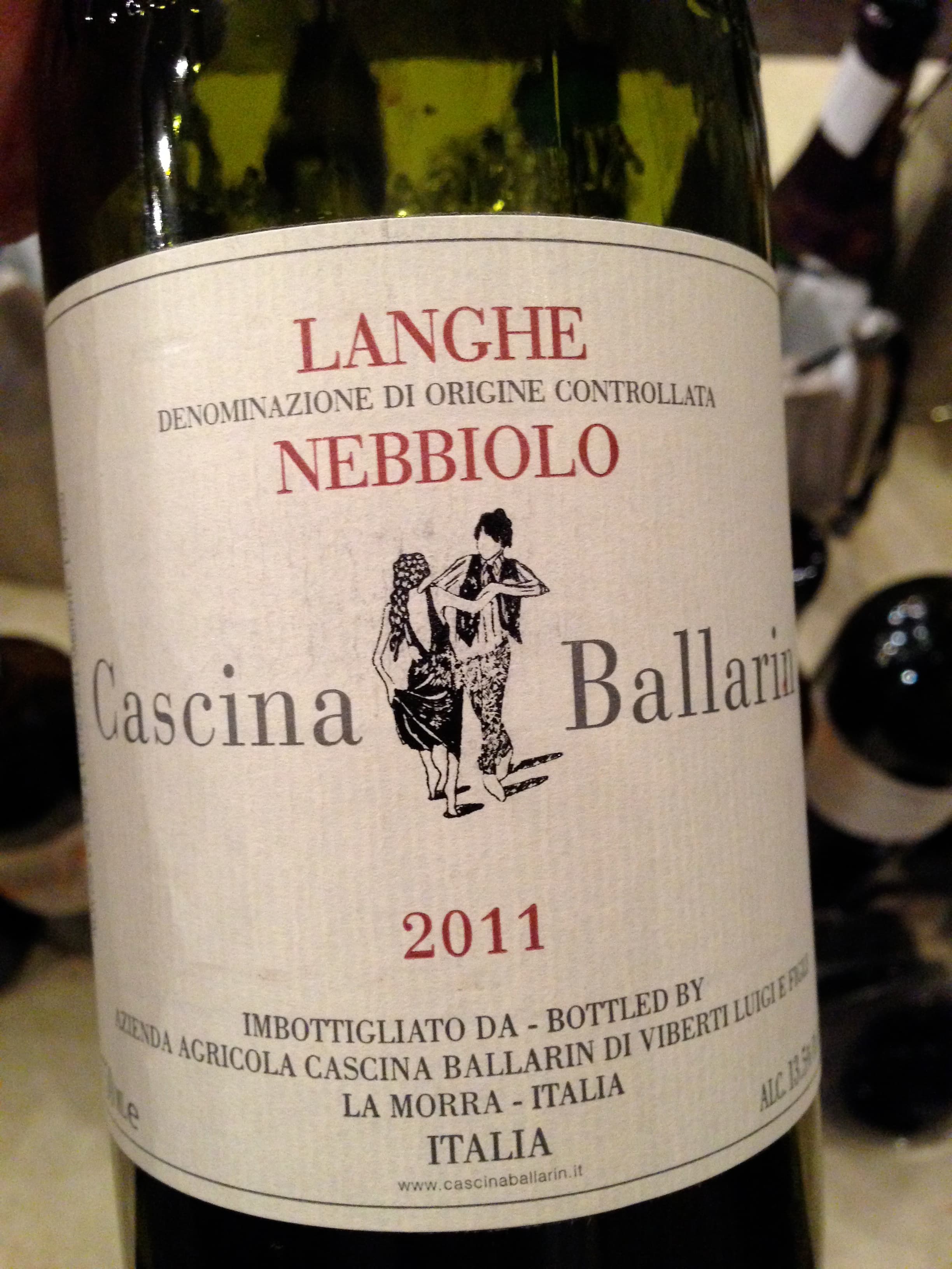 Fin nebbiolo, trevligt bubbel och gott från Rhône att beställa