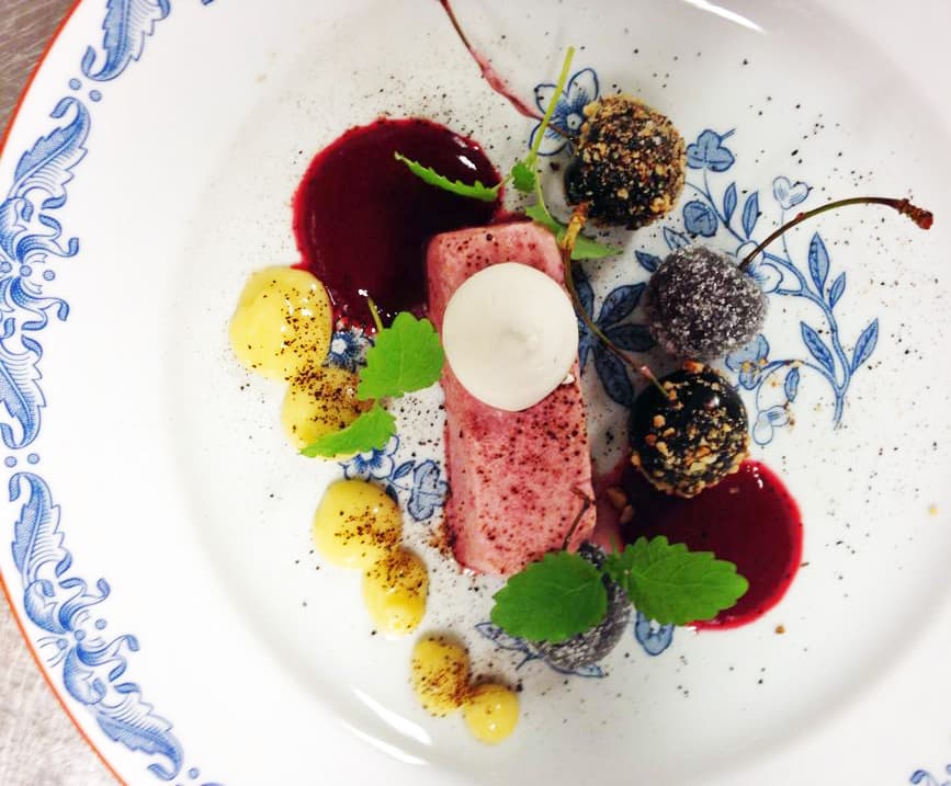 bild på Kockens tips från Tomas Lindh – Lättfryst mousse av körsbär