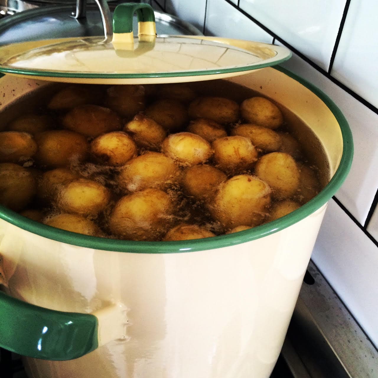 kastrull, potatissallad, fransk