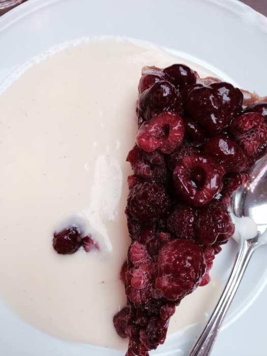 Bild på Blank snygg Bärpaj med eller utan sås.