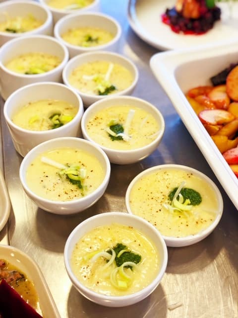 Bild på Persiljerotssoppa med hasselnötspesto