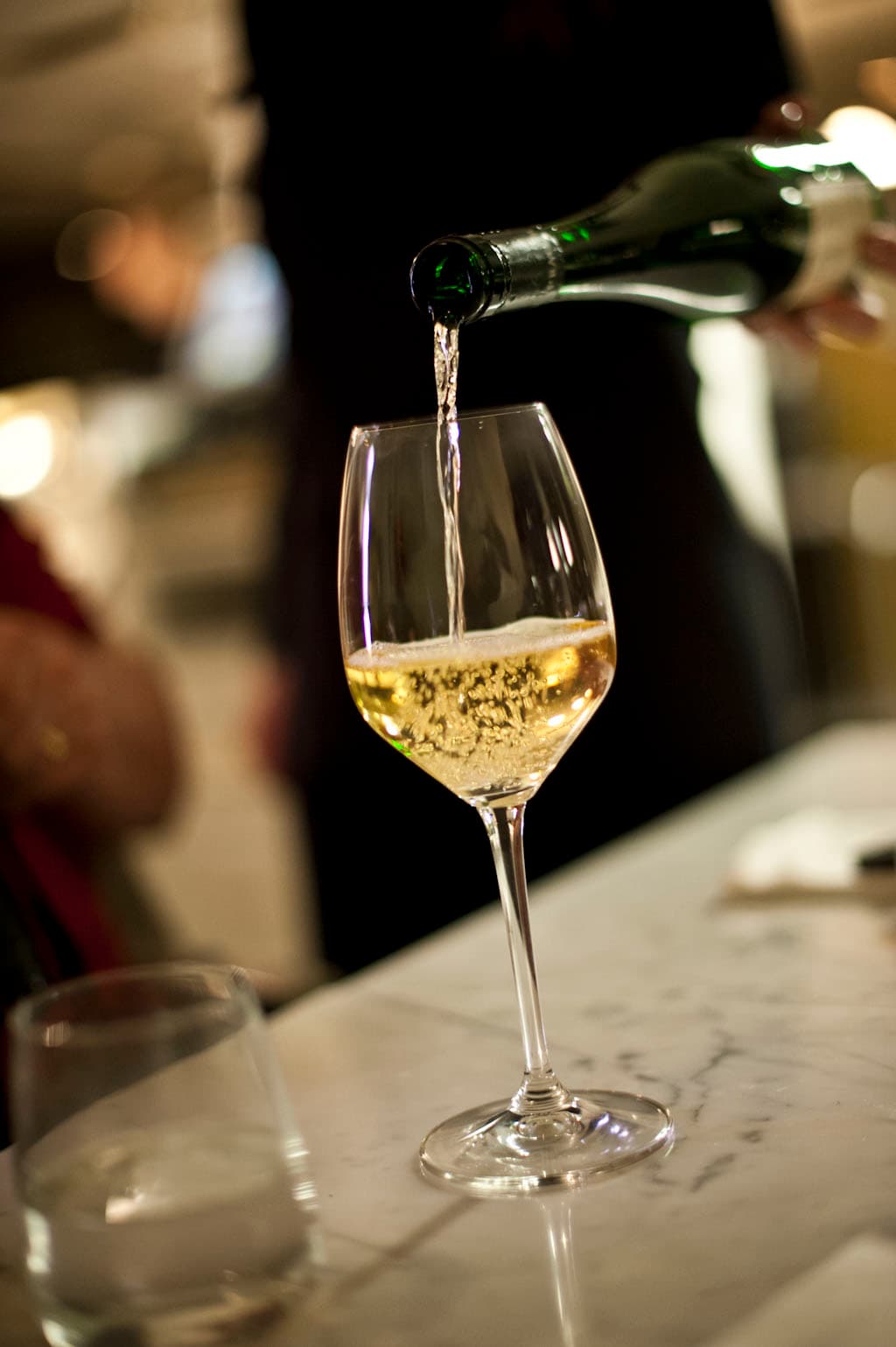 Vita kluckande paket