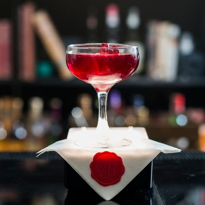 Sex enkla cocktails med whisky