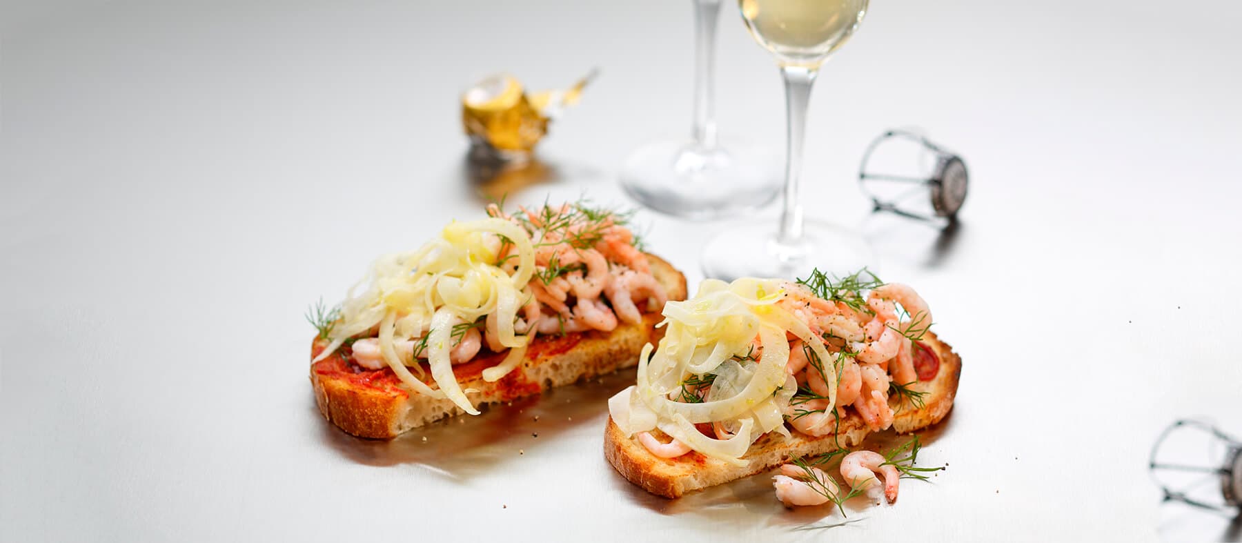 Räktoast med fänkålssallad