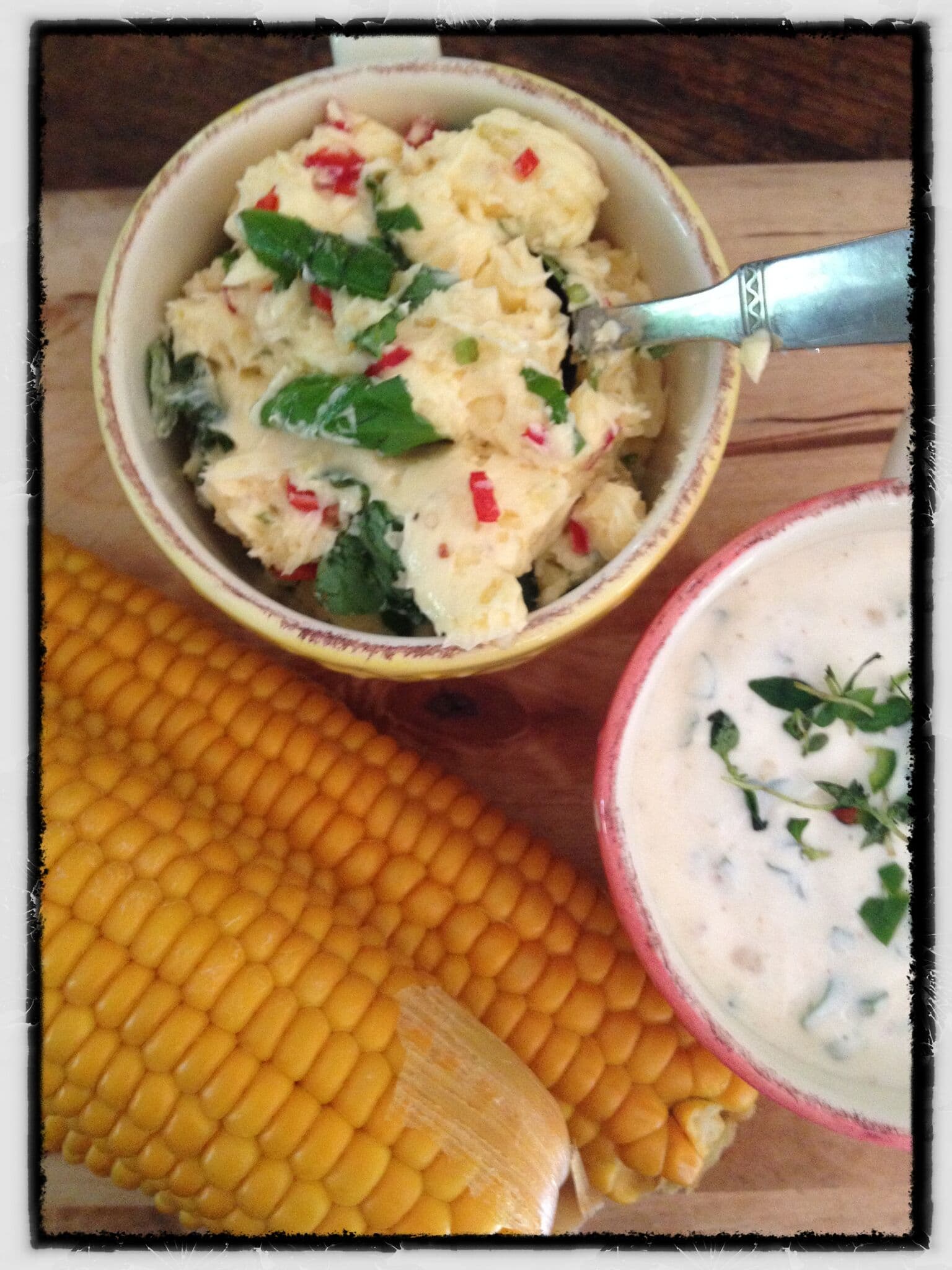 Bild på Majskolv med chili- och limesmör.