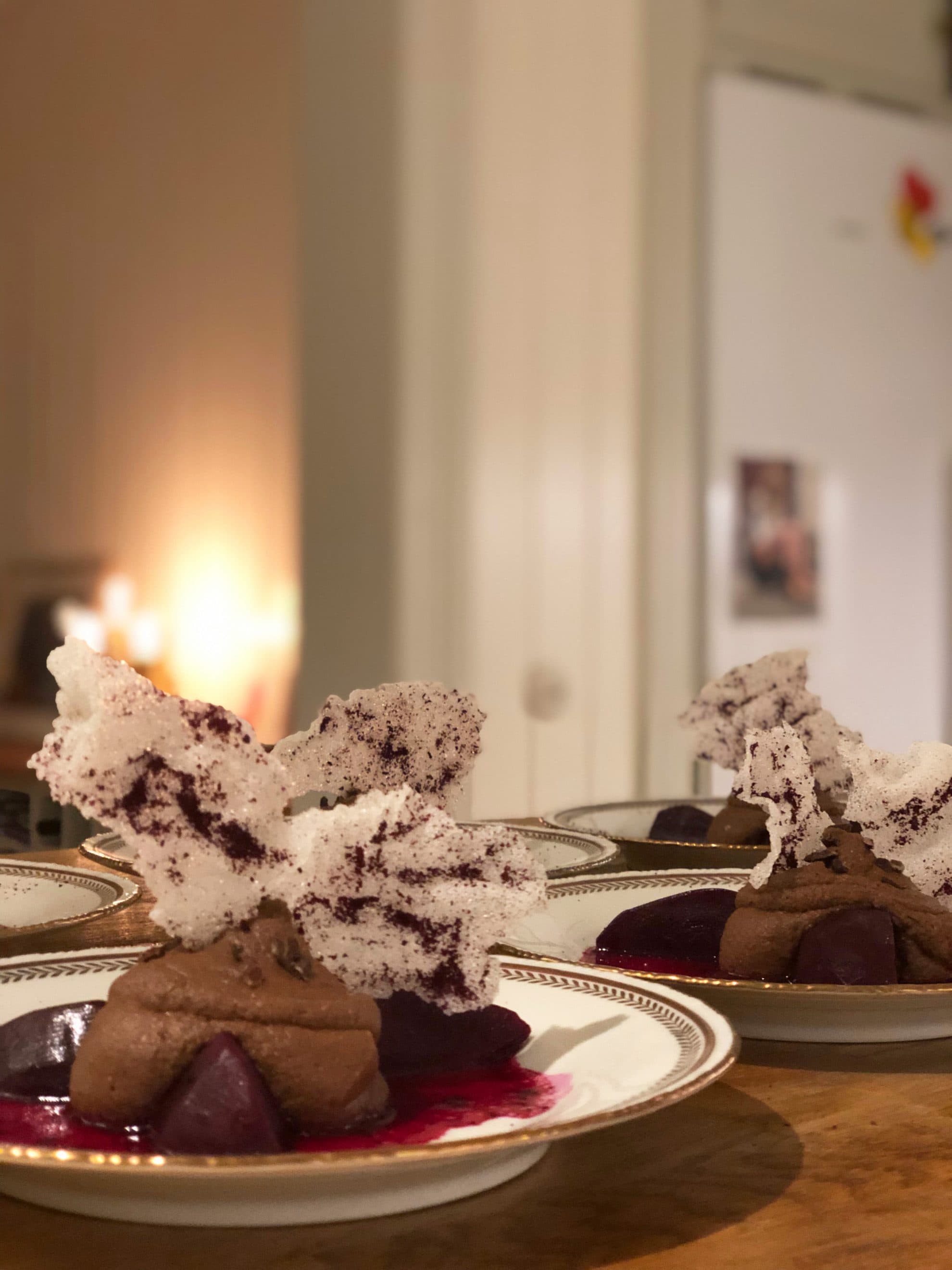 Chokladhummus med bakade betor och Aqua faba sabayonne