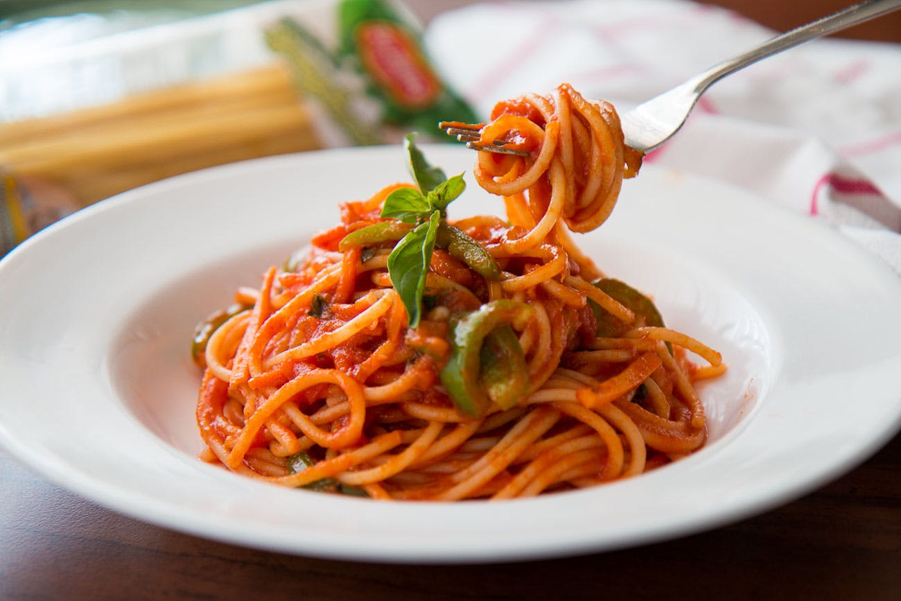 Maffiabrödernas pasta med tomat- och vodkasås - DinVinguide
